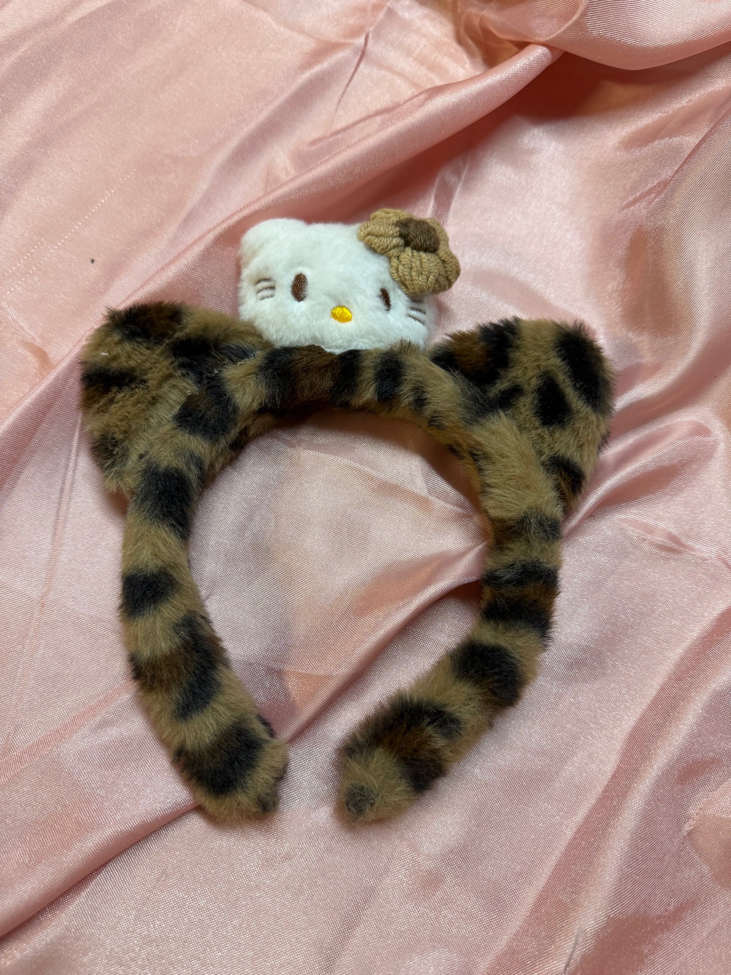 Hello kitty headband